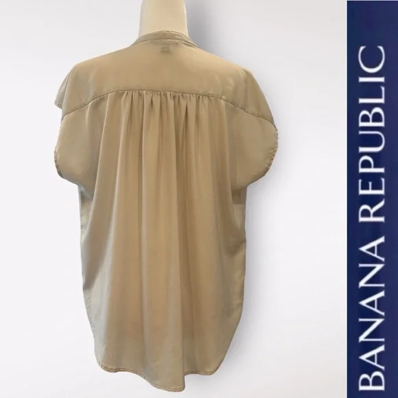 Banana Republic Button Down Dolman, Size M, MSRP $50 - Picture 3 of 6